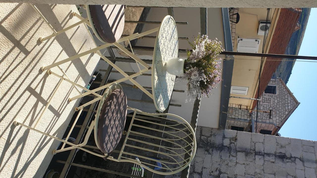 Lemon Tree Hotel Donji Seget Екстериор снимка