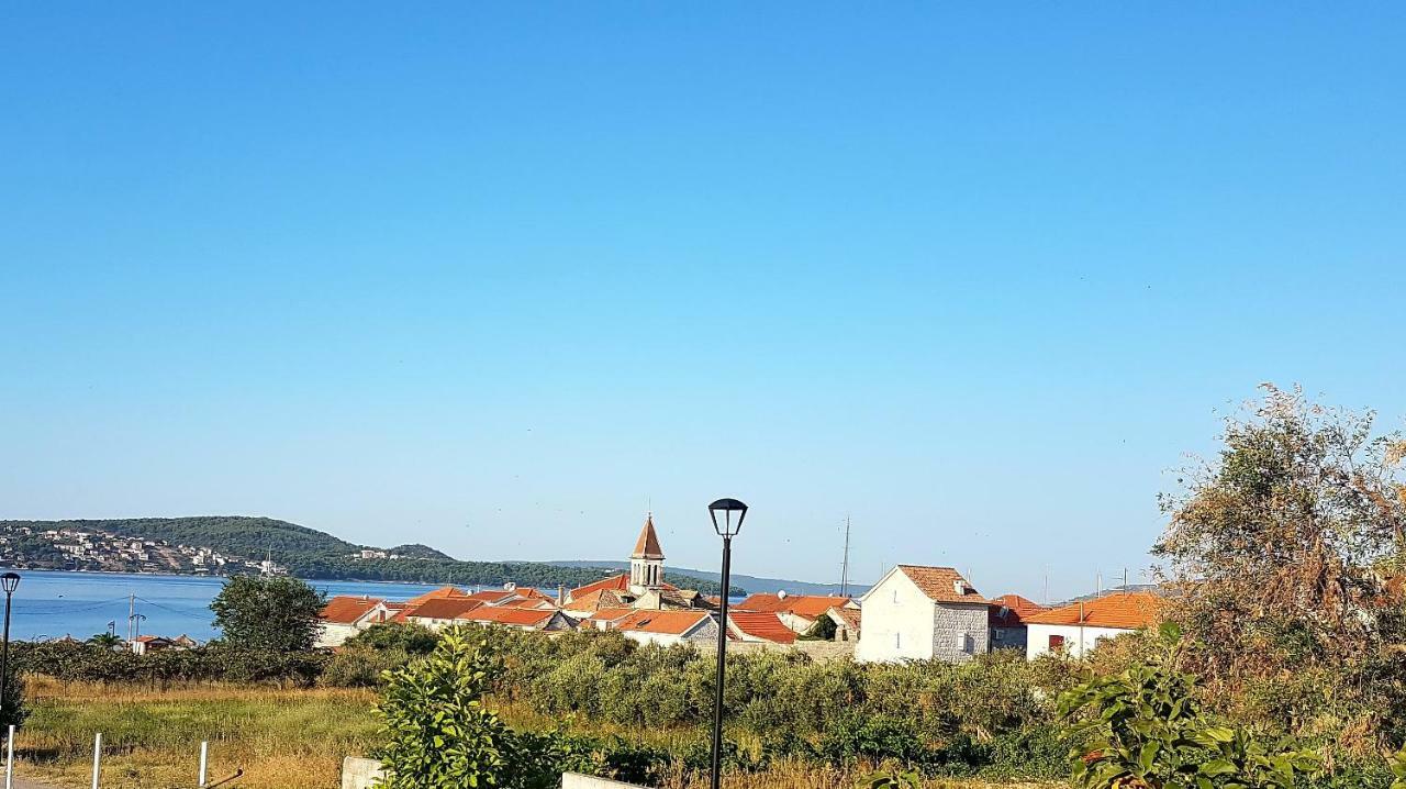 Lemon Tree Hotel Donji Seget Екстериор снимка