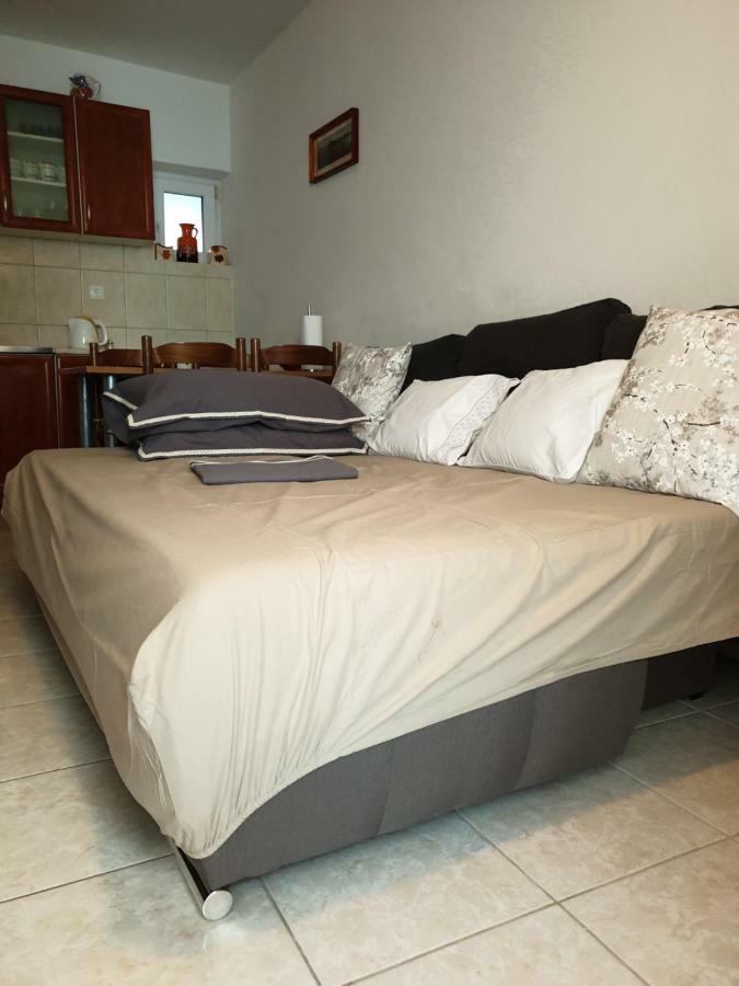 Lemon Tree Hotel Donji Seget Екстериор снимка